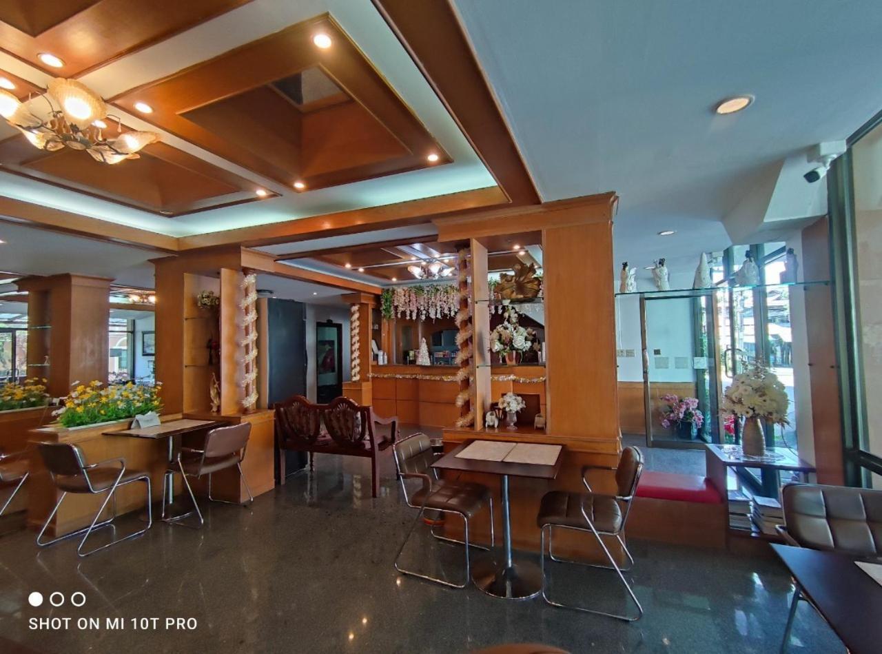 Areena Resort And Hotel Uttaradit Dış mekan fotoğraf
