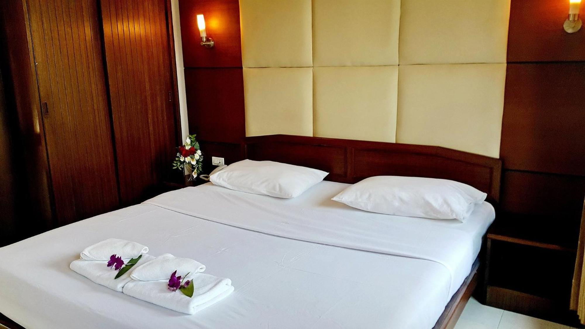Areena Resort And Hotel Uttaradit Dış mekan fotoğraf