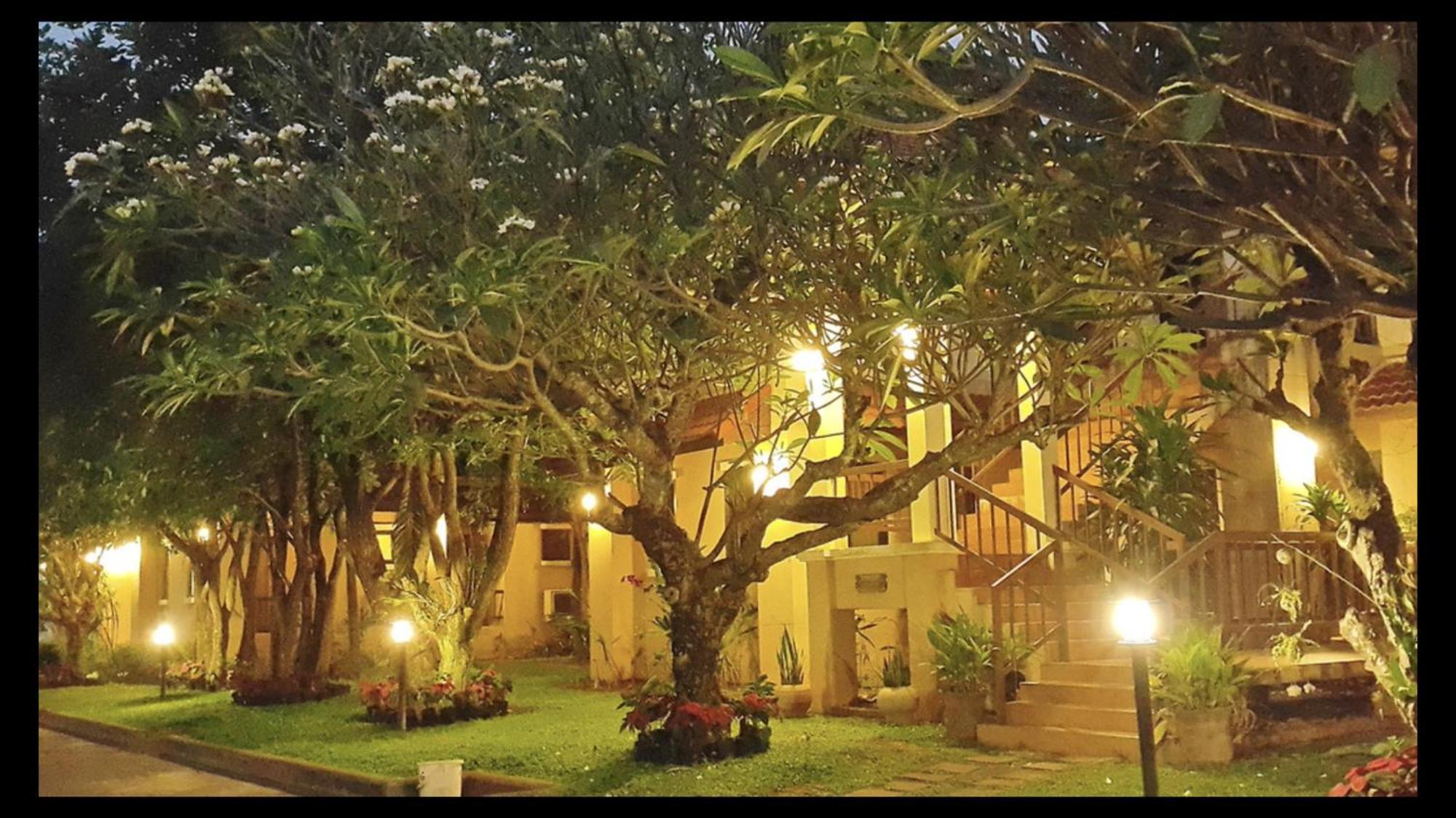 Areena Resort And Hotel Uttaradit Dış mekan fotoğraf